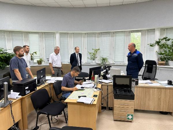 Заместитель Министра энергетики Денис Мороз ознакомился с ходом восстановительных работ в Жлобинском районе
