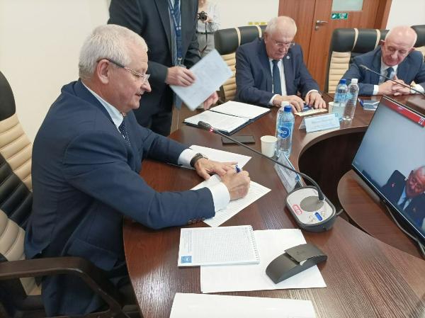 Подписан акт приемки в промышленную эксплуатацию второго энергоблока БелАЭС